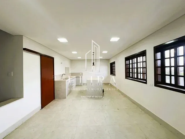 Sobrado com 312m² 4 quartos e 5 banheiros, à venda, no bairro Bela Vista em Americana