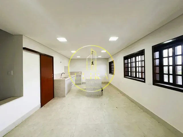 Sobrado com 312m² 4 quartos e 5 banheiros, à venda, no bairro Bela Vista em Americana