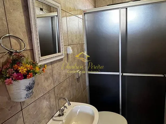 Sobrado com 380m² 2 quartos e 3 banheiros, à venda, no bairro Parque Residencial Joaquim Toledo Piza em Londrina