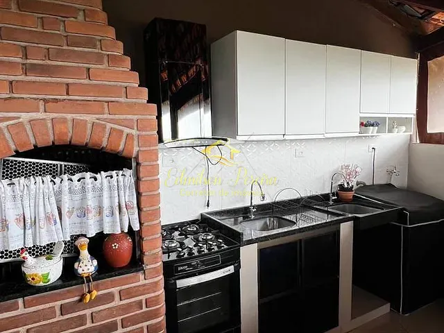 Sobrado com 380m² 2 quartos e 3 banheiros, à venda, no bairro Parque Residencial Joaquim Toledo Piza em Londrina