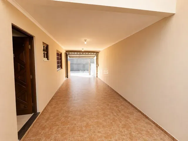 Sobrado 3 quartos e 3 banheiros, à venda, no bairro Centro em Campo Largo