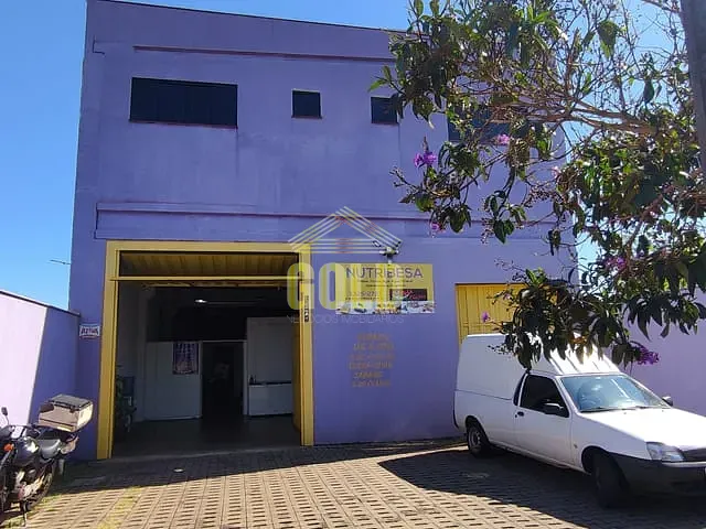 Sobrado com 255m², à venda, no bairro Aragarça em Londrina