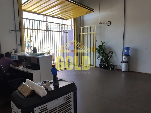 Sobrado com 255m², à venda, no bairro Aragarça em Londrina