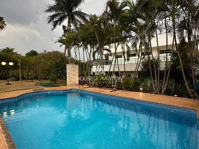 Sobrado com 1500m² 4 quartos e 5 banheiros, à venda, no bairro Residencial Aldeia do Vale em Goiânia