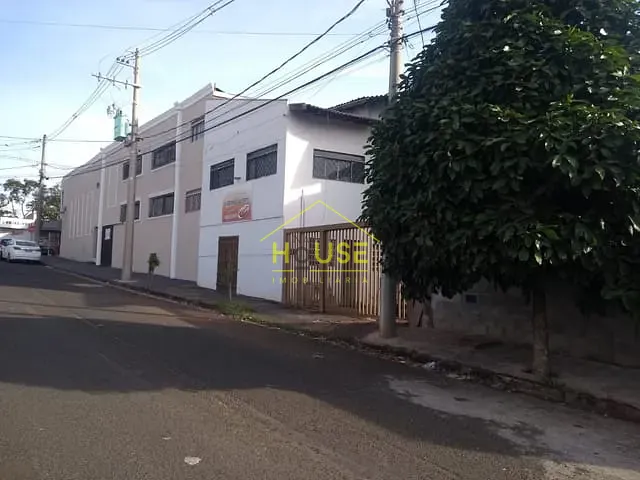 Sobrado com 154m², à venda, no bairro Jardim Caparroz em São José do Rio Preto