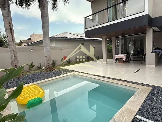 Sobrado com 467m² 4 quartos e 5 banheiros, à venda, no bairro Condomínio Florais Cuiabá Residencial em Cuiabá
