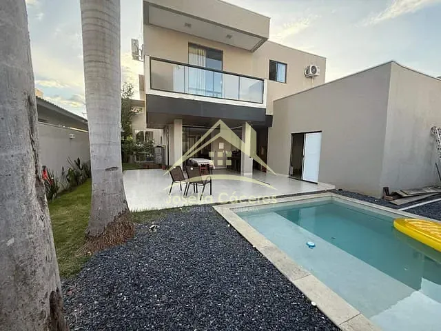 Sobrado com 467m² 4 quartos e 5 banheiros, à venda, no bairro Condomínio Florais Cuiabá Residencial em Cuiabá