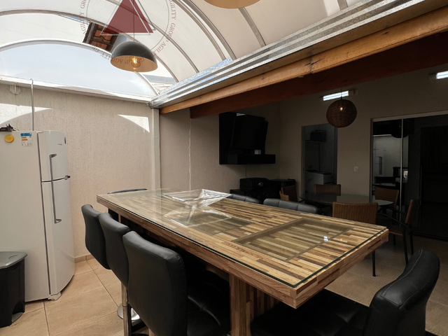 Sobrado com 155m² 3 quartos e 3 banheiros, à venda, no bairro Esplanada Primo Meneghetti/ Jardim Piratininga/ Vila Santa cruz em Franca