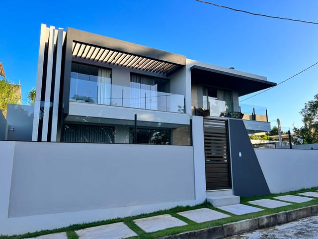 Foto do Sobrado - Excelente sobrado de esquina a venda em condomínio fechado, 3 quartos com varanda, 3 suítes, sala ampla, garagem para 2 carros. | MY House