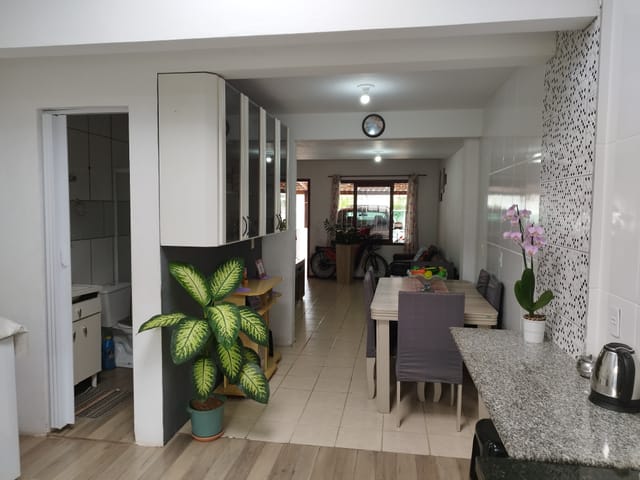 Sobrado 2 quartos e 2 banheiros, à venda, no bairro Bela Vista em Palhoça