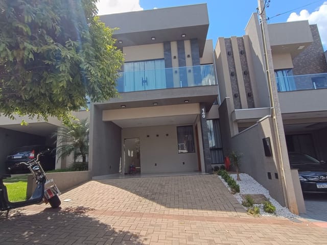 Sobrado com 126m² 3 quartos e 1 banheiro, à venda, no bairro Morada das Flores em Cambé