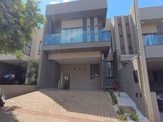 Sobrado com 126m² 3 quartos e 1 banheiro, à venda, no bairro Morada das Flores em Cambé