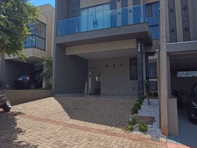 Sobrado com 126m² 3 quartos e 1 banheiro, à venda, no bairro Morada das Flores em Cambé