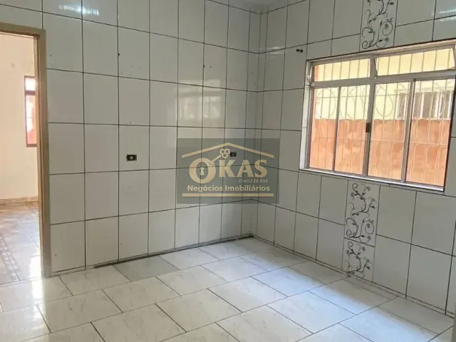 Sobrado com 300m² 2 quartos e 2 banheiros, à venda, no bairro Vila Amorim em Suzano