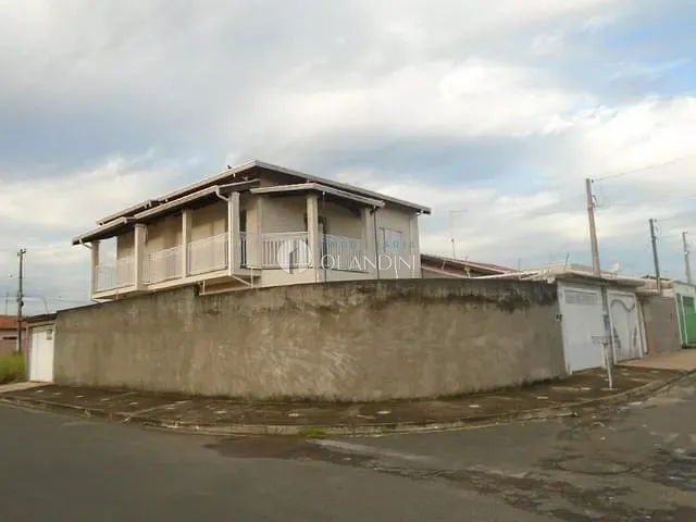 Sobrado com 200m² 3 quartos e 3 banheiros, à venda, no bairro Bela Vista II em Artur Nogueira