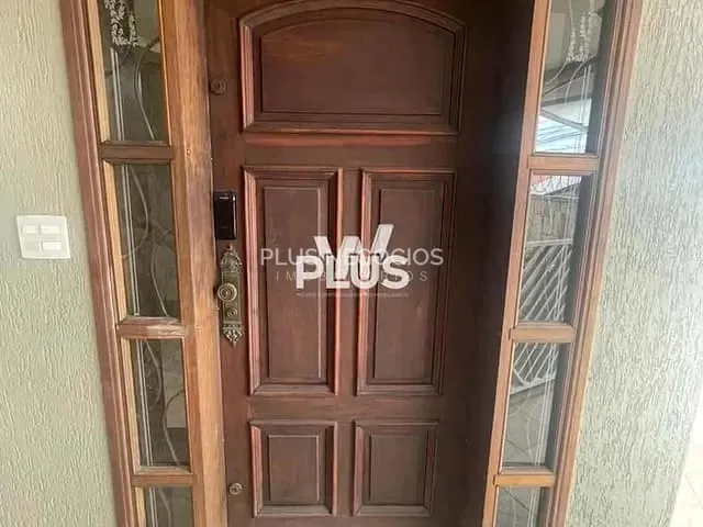 Sobrado com 420m² 3 quartos e 2 banheiros, à venda, no bairro Vila Barão em Sorocaba