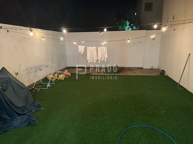 Sobrado com 180m² 3 quartos e 2 banheiros, à venda, no bairro Laranjal em Pelotas