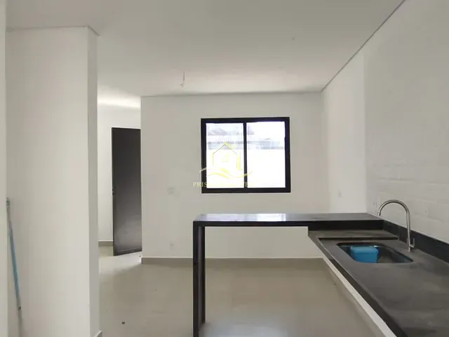 Sobrado com 100m² 2 quartos e 3 banheiros, à venda, no bairro Boraceia em Bertioga