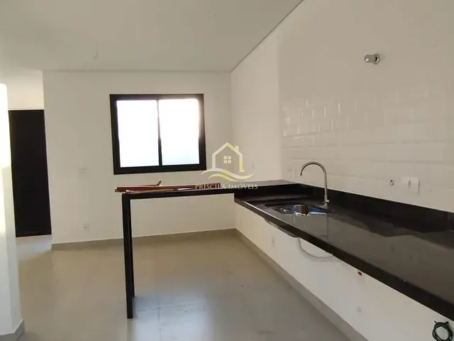 Sobrado com 100m² 2 quartos e 3 banheiros, à venda, no bairro Boraceia em Bertioga