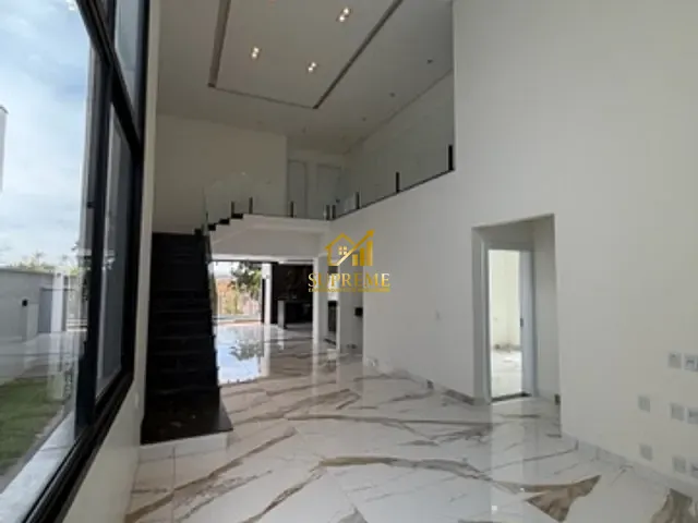 Sobrado com 379m² 4 quartos e 7 banheiros, à venda, no bairro Residencial Parqville Jacarandá em Aparecida de Goiânia