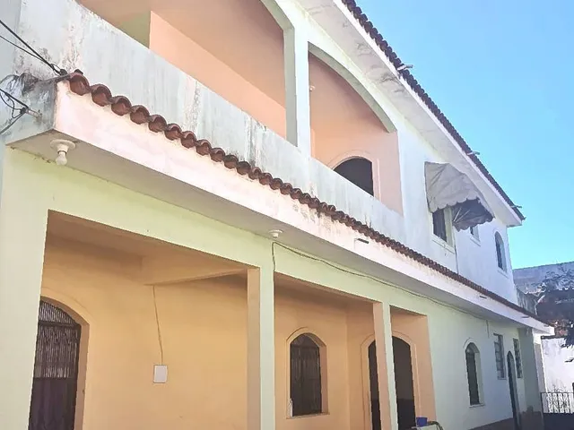 Casa com 320m² 3 quartos e 2 banheiros, à venda, no bairro Campo Grande em Rio de Janeiro