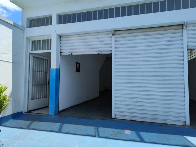 Sobrado com 250m², à venda, no bairro Parque Continental II em Guarulhos