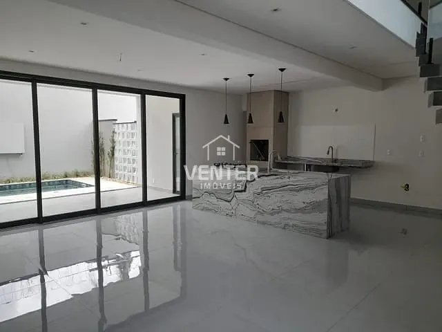 Sobrado com 350m² 4 quartos e 5 banheiros, à venda, no bairro Loteamento Residencial Morada do Visconde em Tremembé