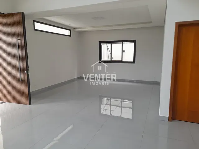 Sobrado com 350m² 4 quartos e 5 banheiros, à venda, no bairro Loteamento Residencial Morada do Visconde em Tremembé