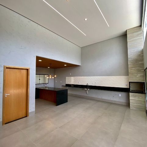 Casa com 210m² 3 quartos e 4 banheiros, à venda, no bairro Jardim Atlântico em Goiânia