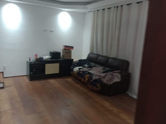 Sobrado 3 quartos e 4 banheiros, à venda ou para alugar, no bairro Parque Erasmo Assunção em Santo André