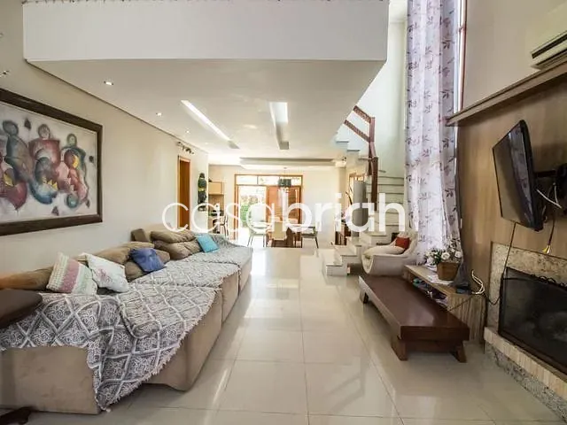 Sobrado com 381m² 3 quartos e 3 banheiros, à venda, no bairro Hamburgo Velho em Novo Hamburgo