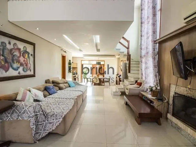 Sobrado com 381m² 3 quartos e 3 banheiros, à venda, no bairro Hamburgo Velho em Novo Hamburgo