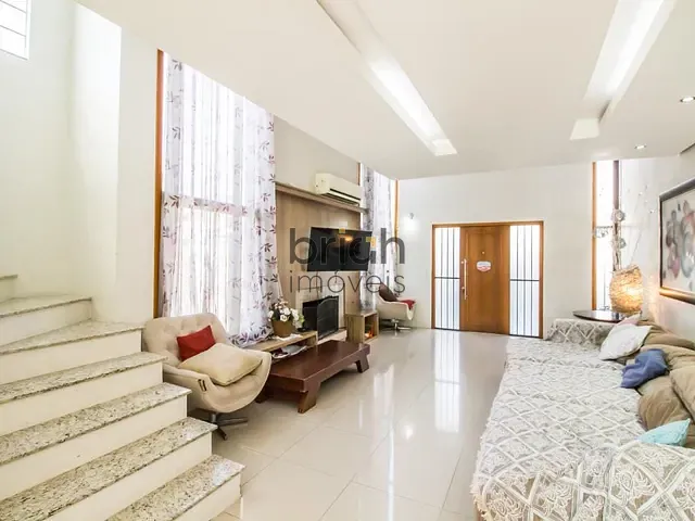 Sobrado com 381m² 3 quartos e 3 banheiros, à venda, no bairro Hamburgo Velho em Novo Hamburgo