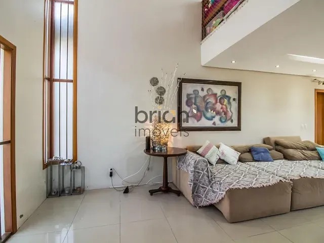 Sobrado com 381m² 3 quartos e 3 banheiros, à venda, no bairro Hamburgo Velho em Novo Hamburgo
