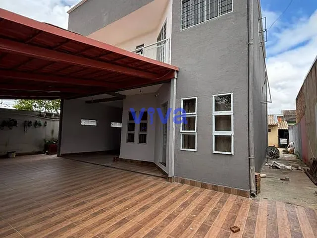 Sobrado com 300m² 4 quartos e 3 banheiros, à venda, no bairro Parque Ibirapuera em Aparecida de Goiânia
