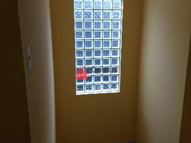 Sobrado com 225m² 2 quartos e 1 banheiro, à venda, no bairro Conjunto Habitacional Terra dos Ipês em Pindamonhangaba