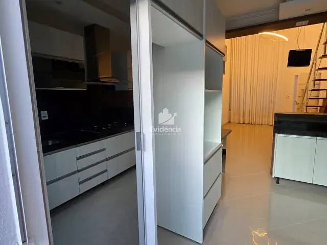 Sobrado com 250m² 3 quartos e 2 banheiros, à venda, no bairro Loteamento Chamonix em Londrina