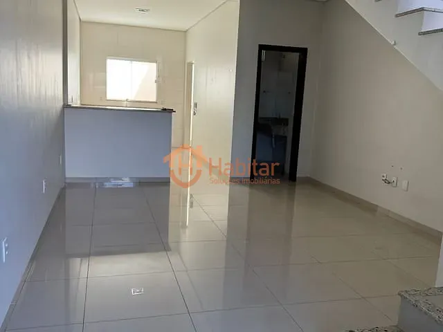 Sobrado com 300m², para alugar, no bairro Centro Sul em Sorriso