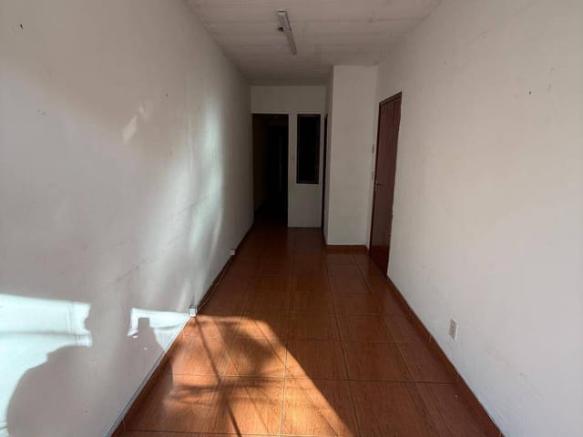 Sobrado 1 quarto e 1 banheiro, para alugar, no bairro Cascatinha em Petrópolis