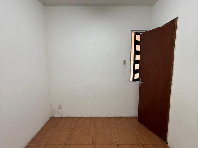 Sobrado 1 quarto e 1 banheiro, para alugar, no bairro Cascatinha em Petrópolis