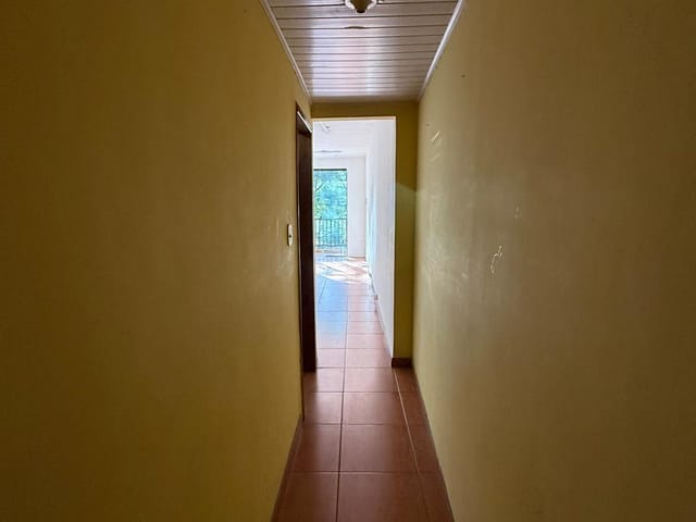 Sobrado 1 quarto e 1 banheiro, para alugar, no bairro Cascatinha em Petrópolis