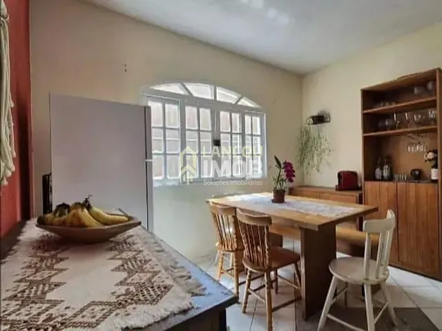Sobrado 3 quartos e 1 banheiro, à venda, no bairro Tulipas em Jundiaí