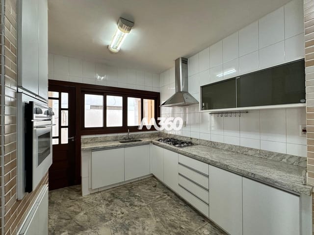 Sobrado com 434m² 4 quartos e 5 banheiros, à venda, no bairro Cidade Vera Cruz - Jardins Viena em Aparecida de Goiânia