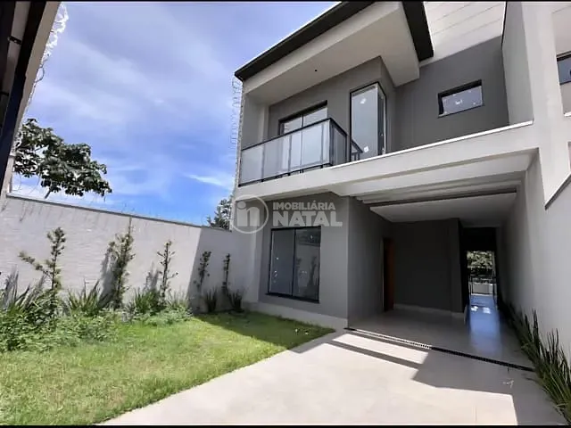 Sobrado com 150m² 2 quartos e 2 banheiros, à venda, no bairro Jardim Guararapes em Londrina