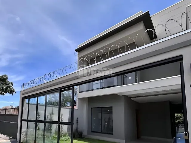 Sobrado com 150m² 2 quartos e 2 banheiros, à venda, no bairro Jardim Guararapes em Londrina