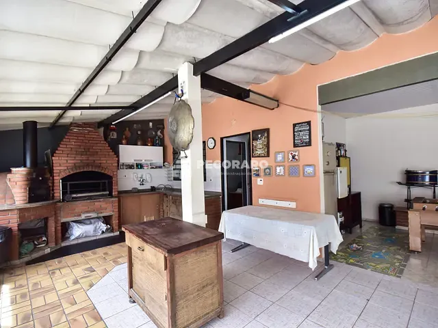 Sobrado com 625m², para alugar, no bairro Vila Madalena em São Paulo