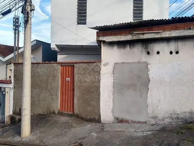 Sobrado com 176m² 3 quartos e 2 banheiros, à venda, no bairro Jardim Nova Aparecida em Poços de Caldas