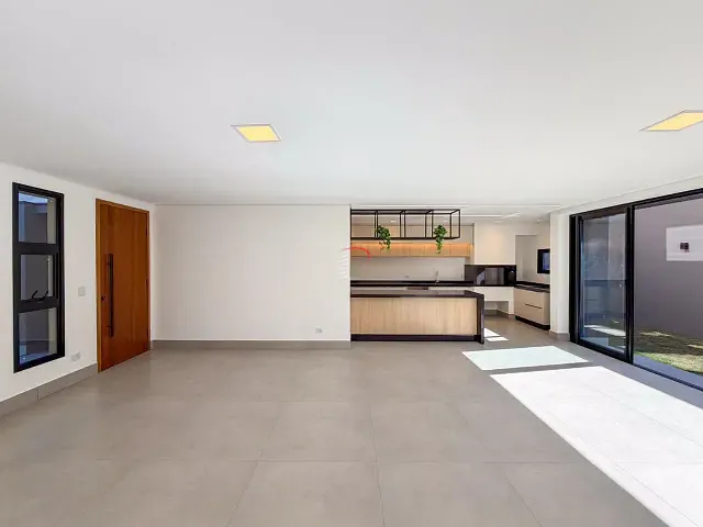 Sobrado com 180m² 3 quartos e 4 banheiros, à venda, no bairro Jardim Burle Marx em Londrina