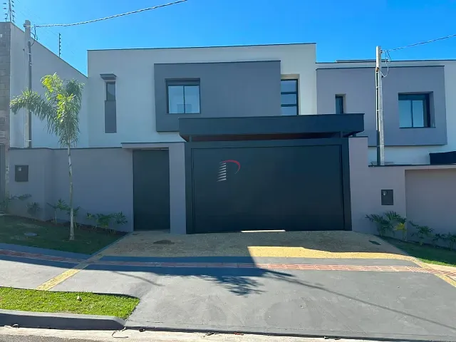 Sobrado com 180m² 3 quartos e 4 banheiros, à venda, no bairro Jardim Burle Marx em Londrina