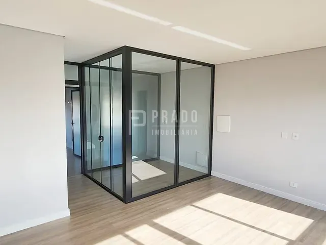 Sobrado 3 quartos e 4 banheiros, à venda, no bairro Recanto de Portugal em Pelotas